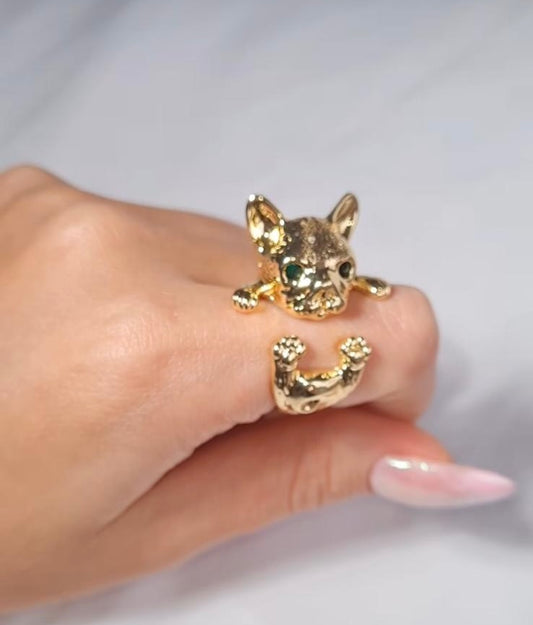 J.   French Bulldog ring